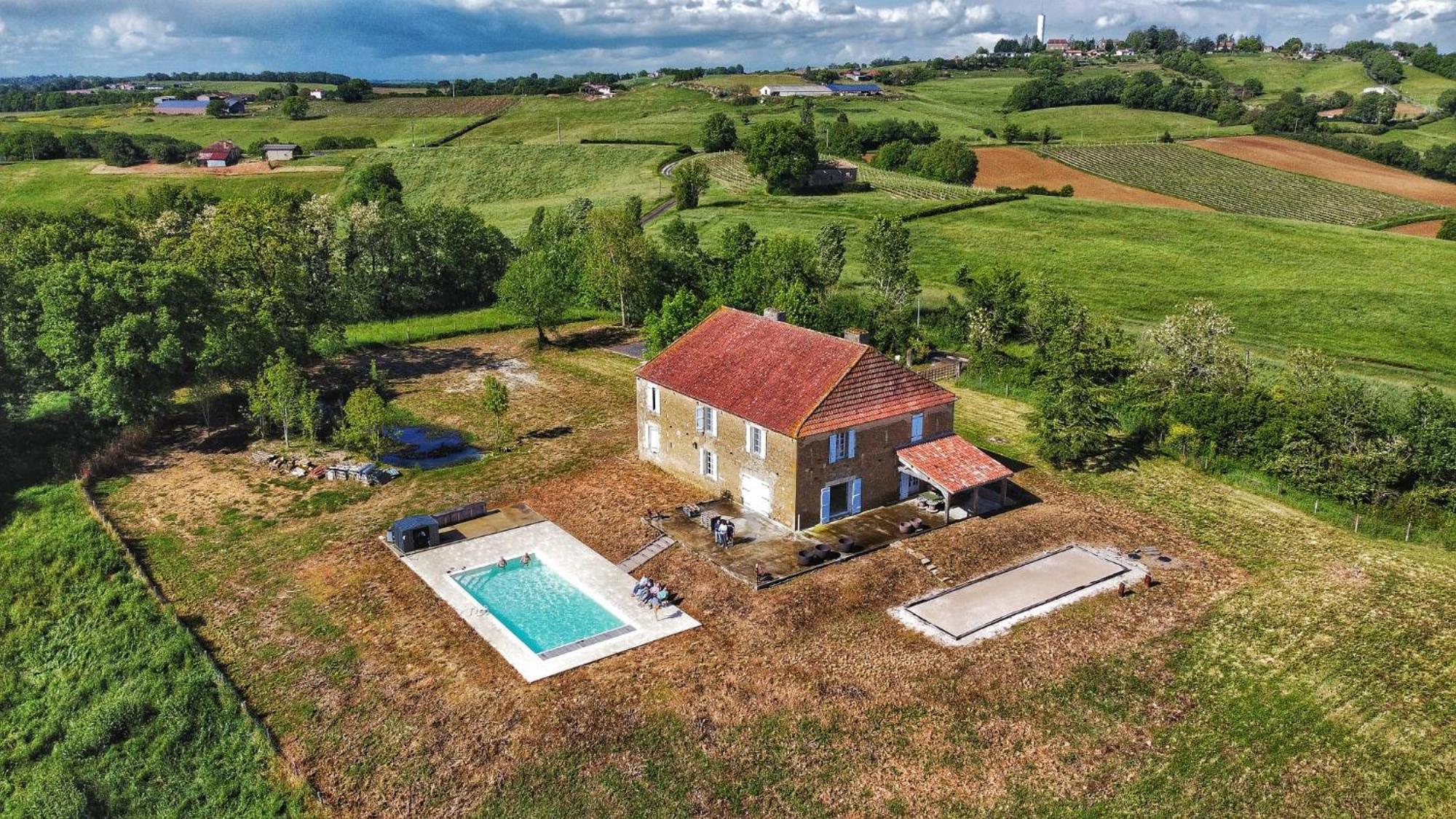 Maison Cabet Castelnavet Екстериор снимка